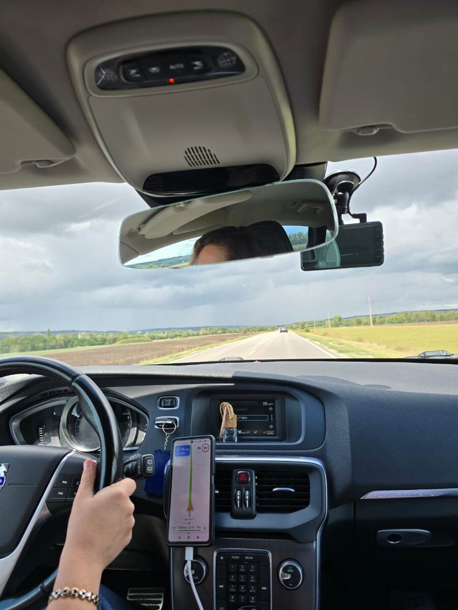 На машине ехать недёшево. Но, думаю, поезд обошёлся бы ещё дороже. А удобств меньше