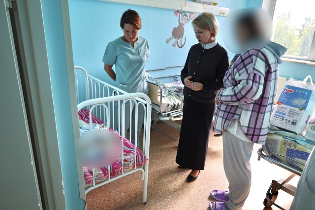    Пьяного отца, избившего трехмесячного ребенка из-за плача, будут судить и лишат родительских прав