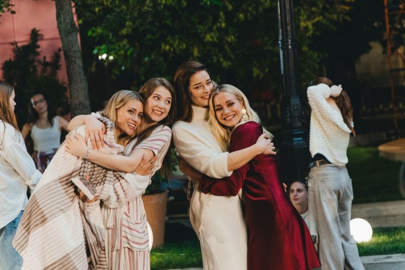     Сериал «Москва слезам не верит. Все только начинается». Фото Кадр из сериала.