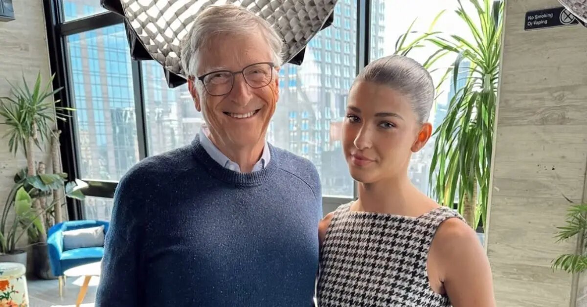 https://media.okmagazine.com/brand-img/3h698k6hS/0x0/bill-gates-daughter-phoebe-reveals-shocking-fact-kris-jenner-1752195541813.jpg