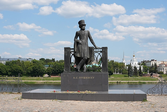 Тверичан приглашают на семейную прогулку по городу