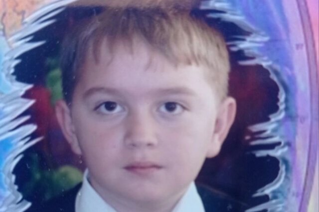    На школьных фото Антон еще до болезни. Фото: Из личного архива