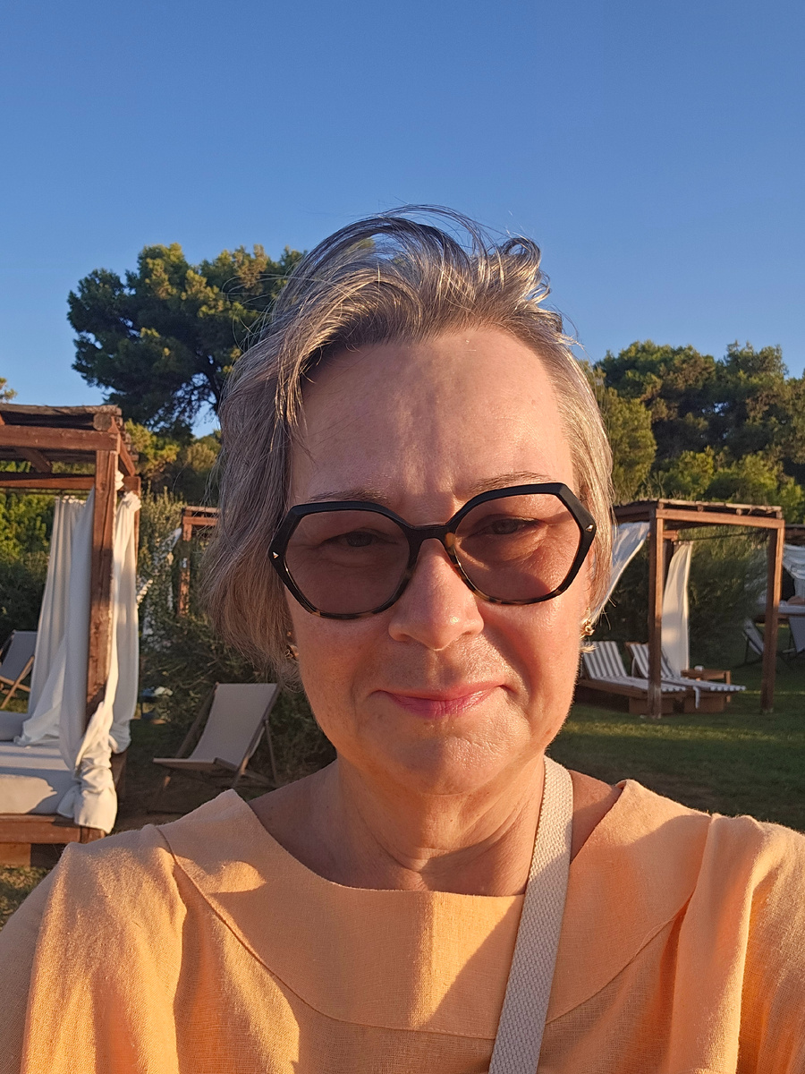 Принципиально не будет фотографий свалок и прочих "мусорных" атрибутов. Их и так хватает 