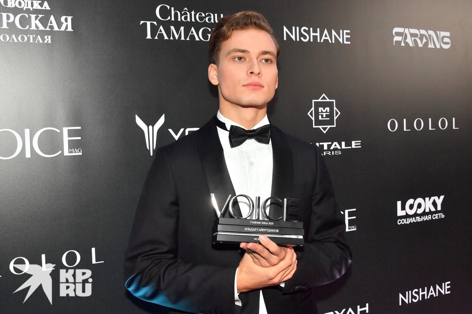    25-летняя фигуристка встречается с 24-летним ведущим солистом Театра танца Todes Ильдаром Гайнутдиновым Иван МАКЕЕВ