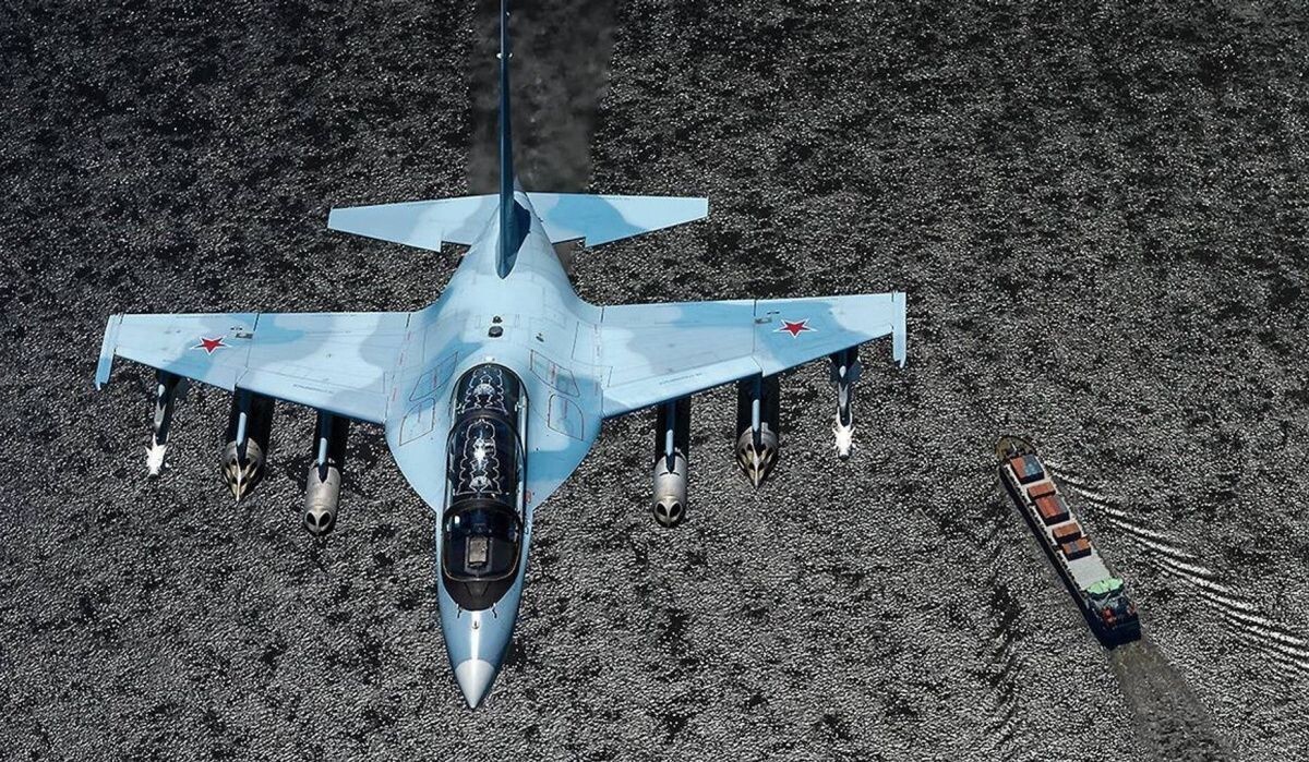     Самолет Як-130. Источник: Минобороны РФ Автор фото: Минобороны РФ