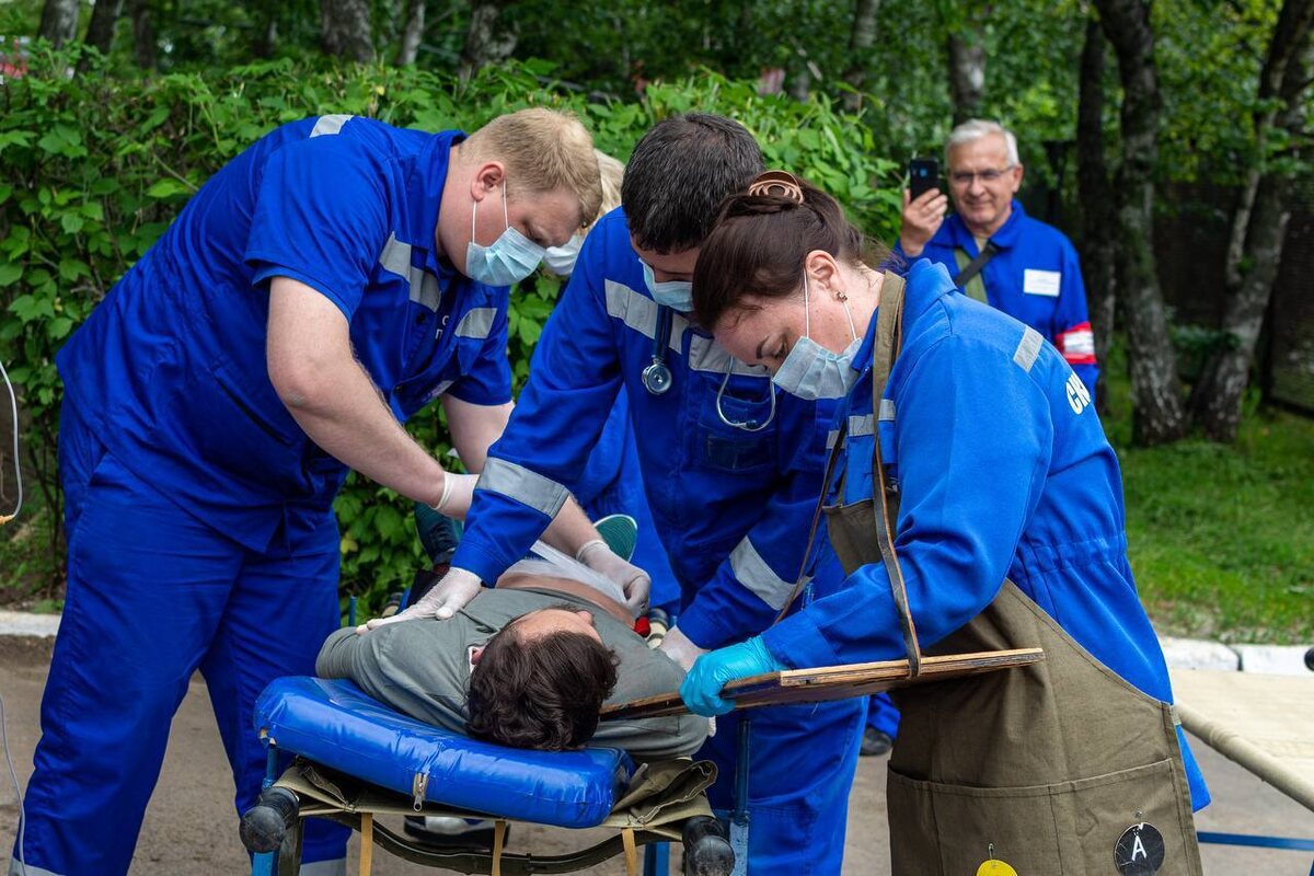    Владимир Путин наградил курских медиков