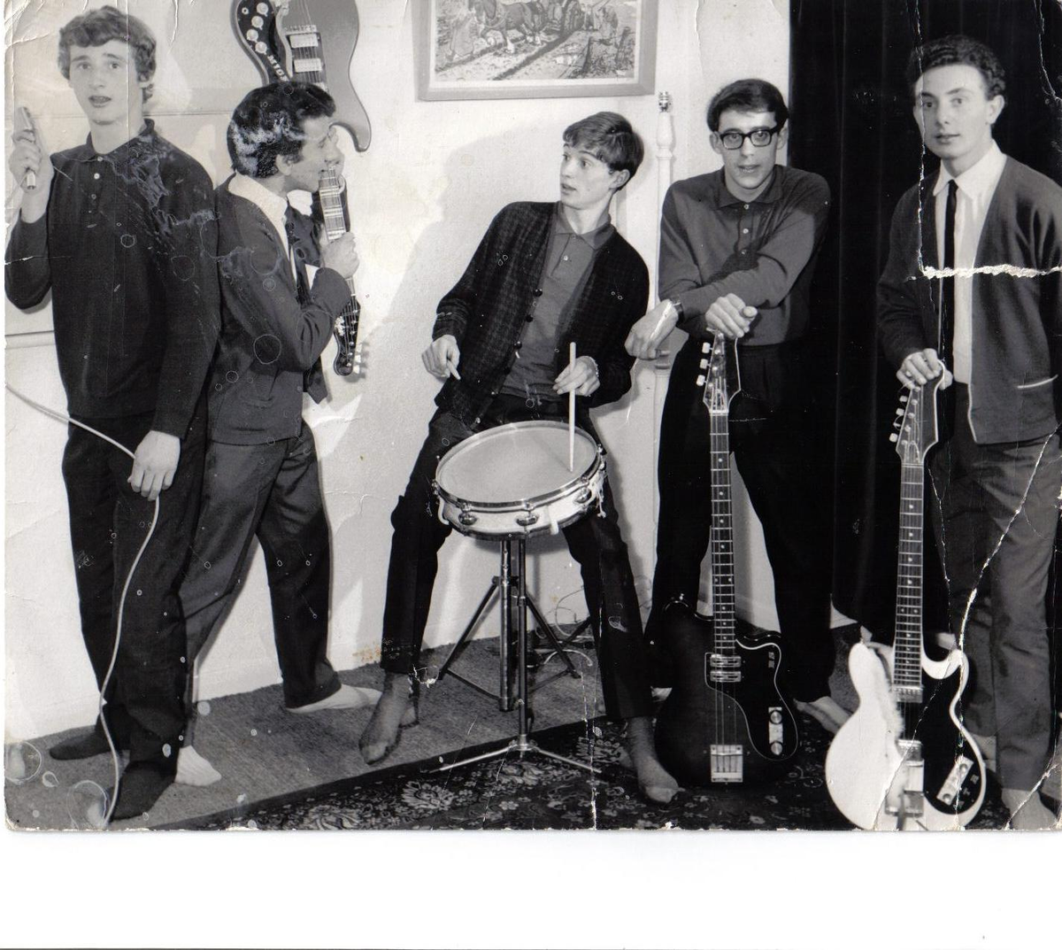 Байрон и Бокс крайние слева