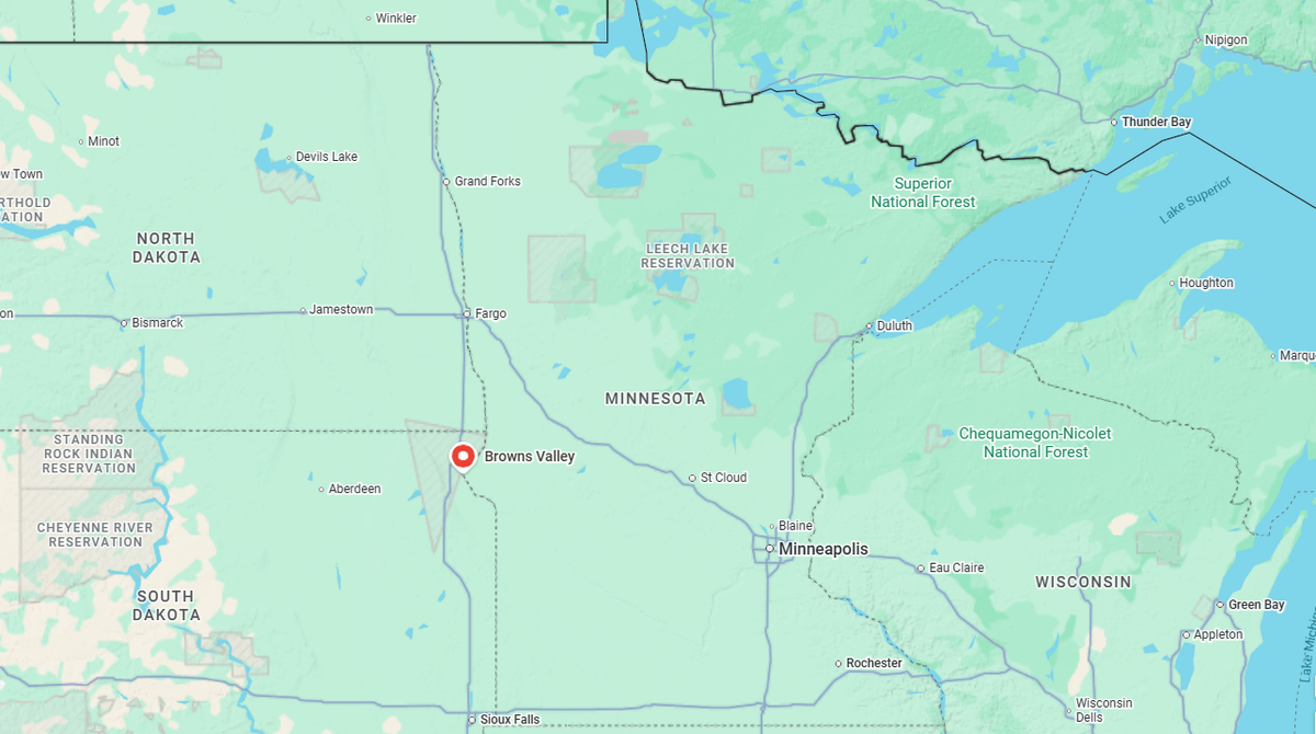 Карта 1: Масштаб поменьше для общей привязки; оконечность озера Верхнее (Дюлут) указывает на озеро Миль Лак и примерно на той же линии лежит долина Брауна)                                        Borrowed from here (thnks, Google) https://www.google.com/maps/@49.8226316,-91.3387749,6.09z/data=!5m1!1e4?entry=ttu&g_ep=EgoyMDI1MDkxNy4wIKXMDSoASAFQAw%3D%3D