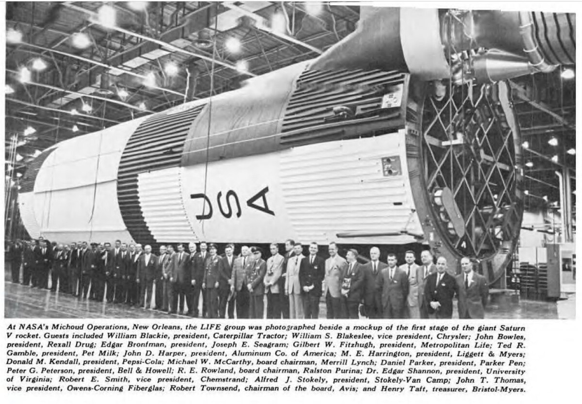 Из журнала "LIFE" от 8 января 1965 года. С сайта epizodsspace.airbase.ru.