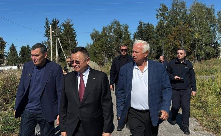    тг А. Хинштейн