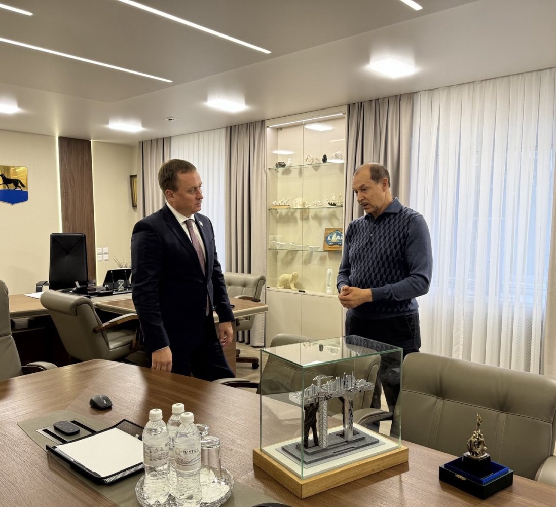    Сургут посетил скульптор Алексей Тютнев, чтобы обсудить создание мемориала погибшим в СВО