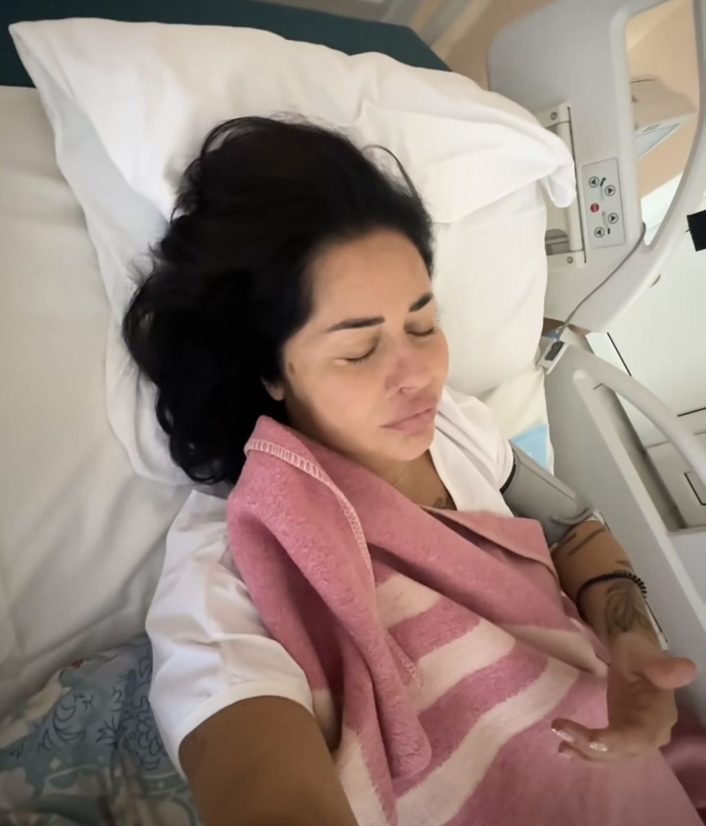    Мария Силуянова в день родовКадр из видео