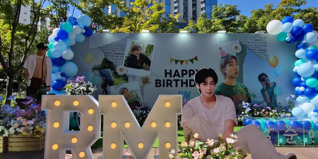 Поздравления, мудрые слова и много подарков:💜с днём рождения, замечательный Намджун 🎉!