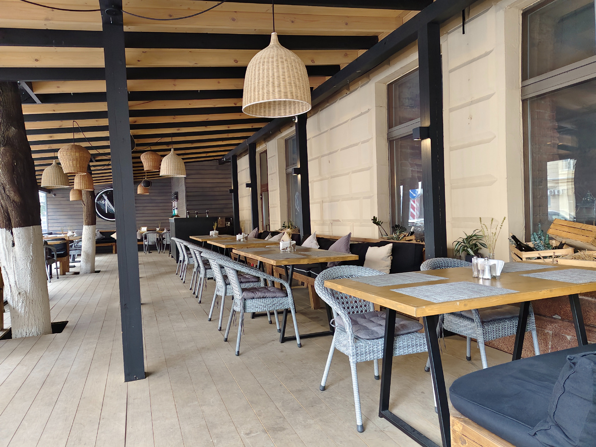 Летняя веранда. Ресторан грузинской кухни "Метехи"