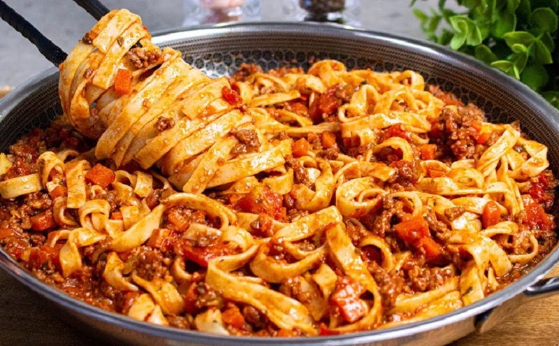 Паста Болоньезе: секрет настоящего итальянского вкуса у вас дома