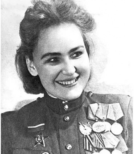 Она была лицом советского театра и ужасом для врага: актриса, променявшая гримерку на окопы