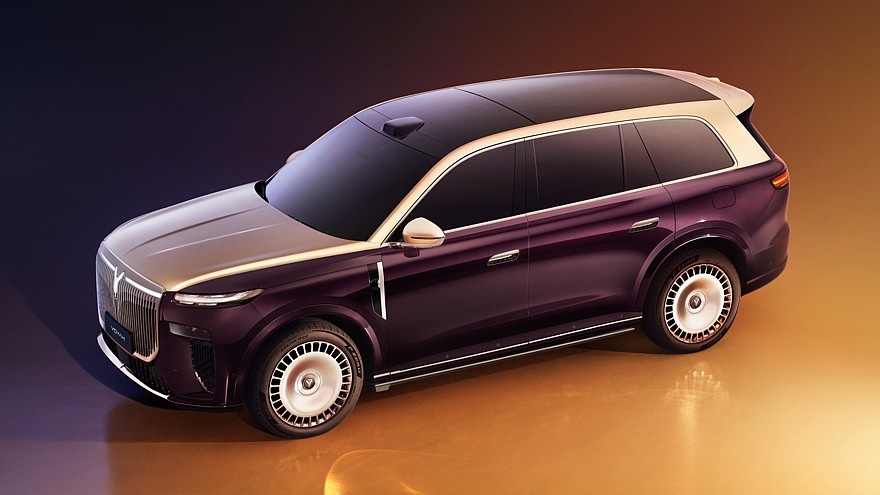    На фото: новый флагманский кроссовер Voyah