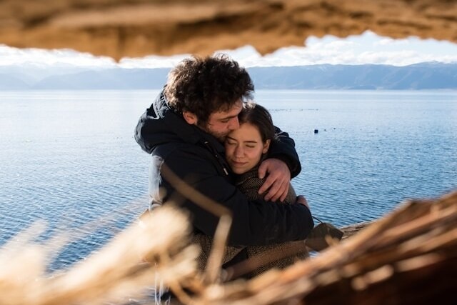     Что о вас говорит ваша манера обниматься