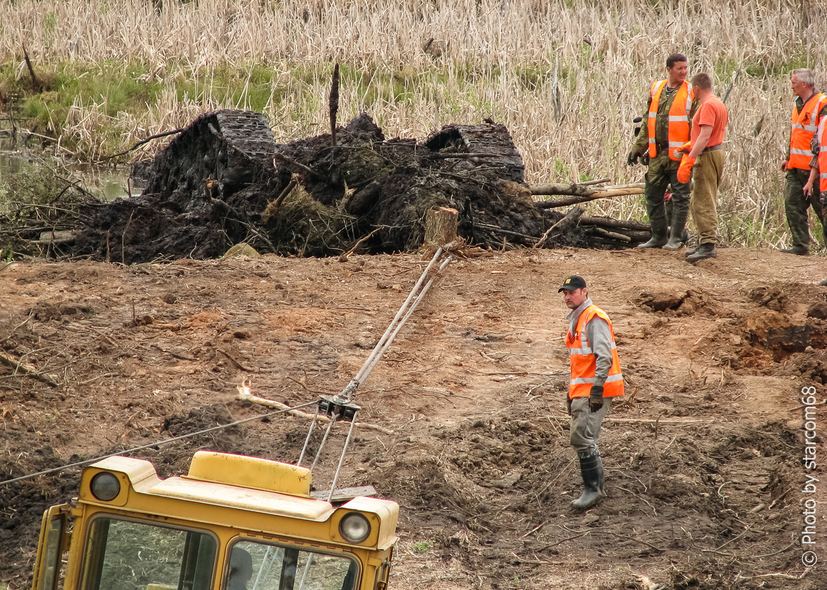 Работают такелажники