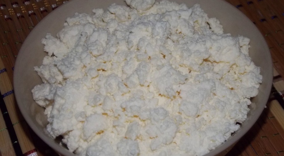 Глупые советы про творог: как ты на самом деле разрушаешь свои кости после 55, если полагаешься только на молочку (работает совсем другое)