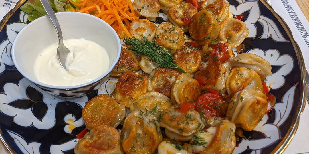 Жареные пельмени: Секреты хрустящей корочки и сочной начинки, о которых вы не знали