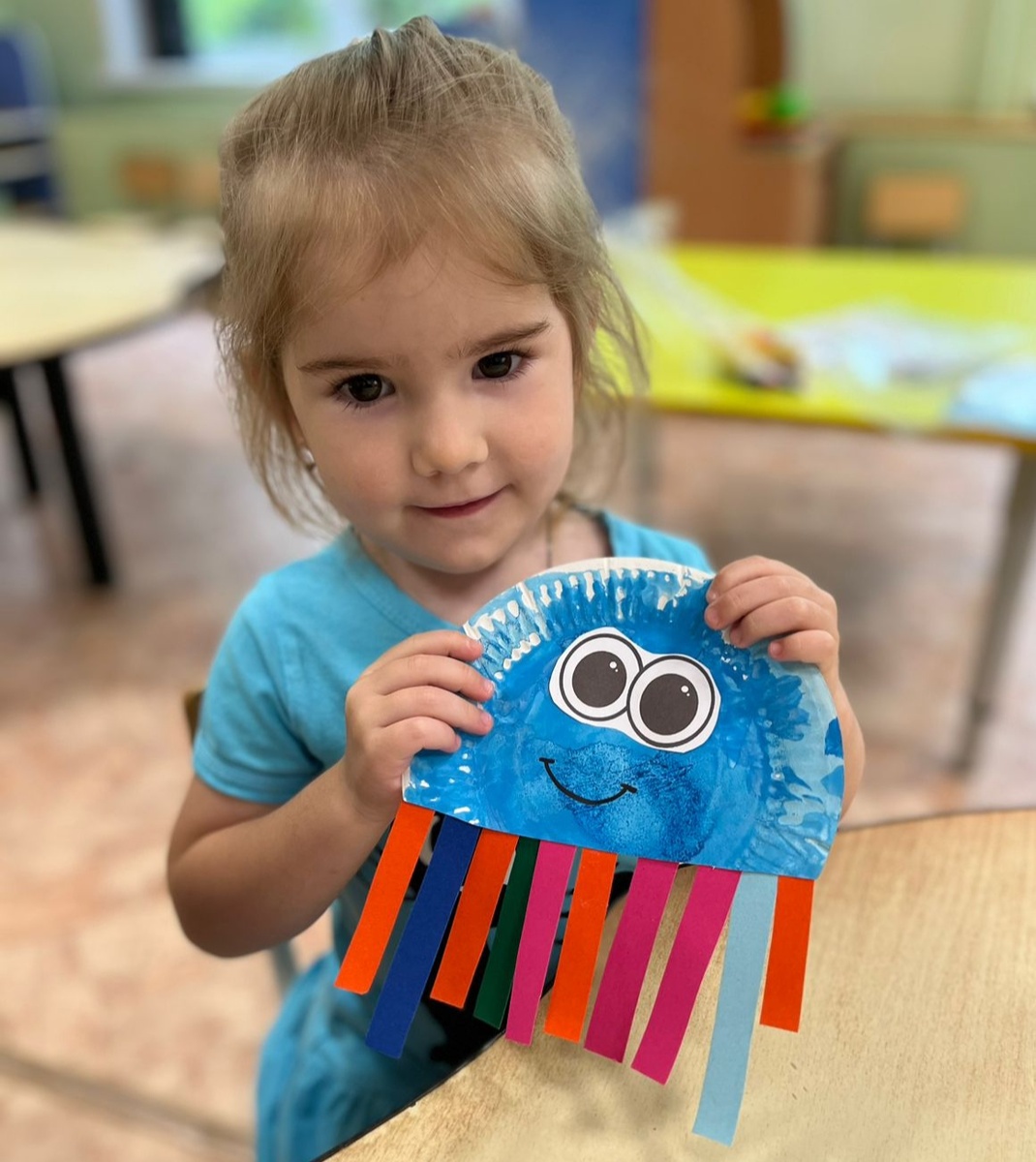 Добрейшая девочка 🤣 иногда...