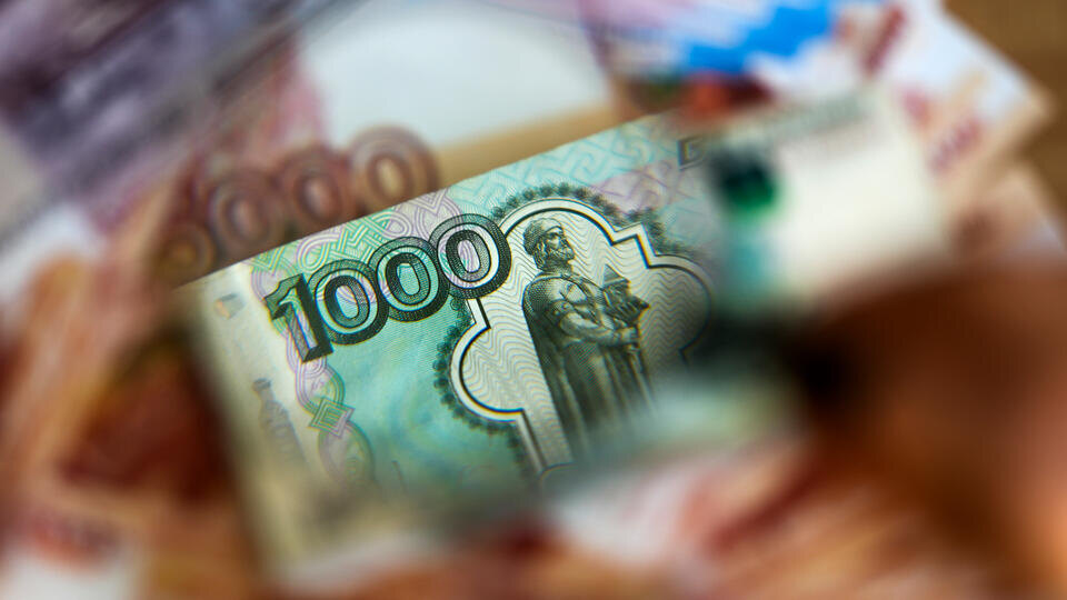     Военным и сотрудникам ряда органов осенью повысят оклады ИЗВЕСТИЯ/Дмитрий Коротаев