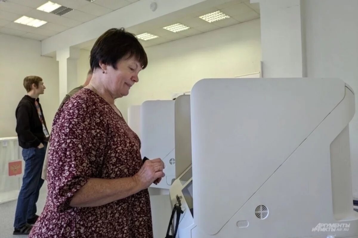    В Иркутской области открылись избирательные участки для выборов губернатора