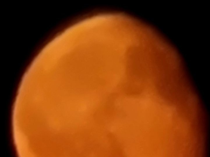 🌑🔥 Кровавая луна взошла над Краснотуранском вчера, 11 сентября 2025 года