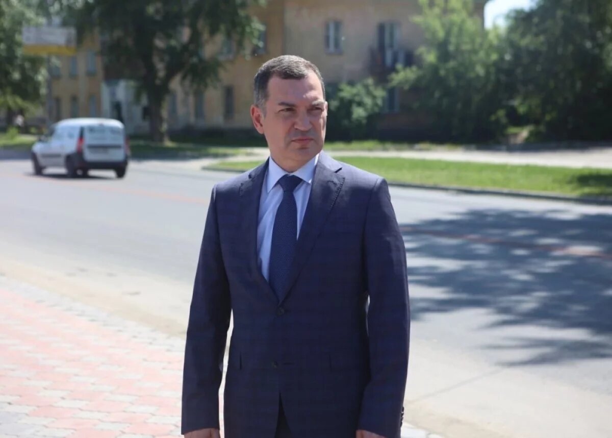    Мэр Новосибирска Максим Кудрявцев проголосовал на выборах 2025 года