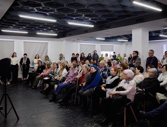    ФОТО: Культцентр "ЗИМ Галерея"