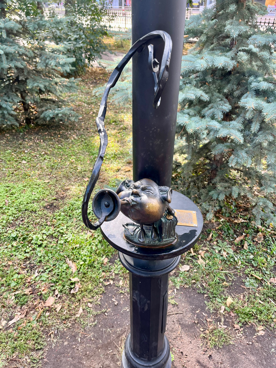 Фото автора. Колобок в сквере Карамзина.