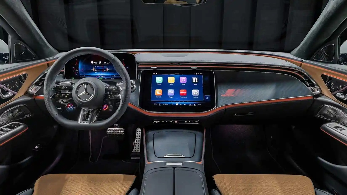 Фото Mercedes-AMG  📷
