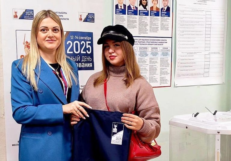    Молодым избирателям в Оренбуржье приготовили подарки Оренбуржье