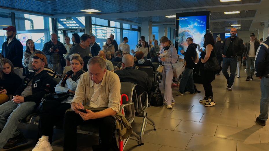    Обстановка в Пулково 12 сентября. Автор фото: Пресс-служба ВВСС.