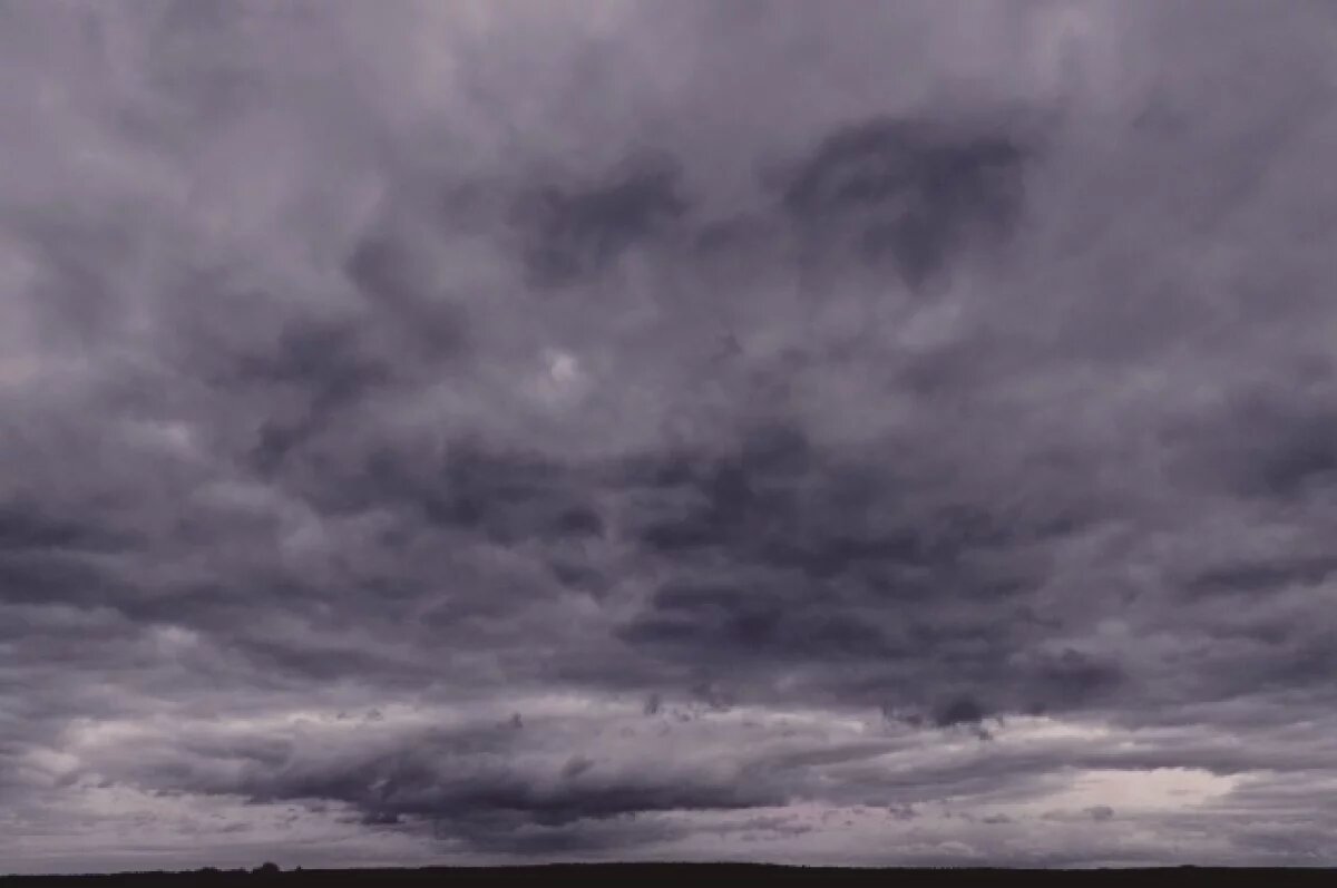    Ночью в Калужской области сбитые дроны ВСУ повредили машины