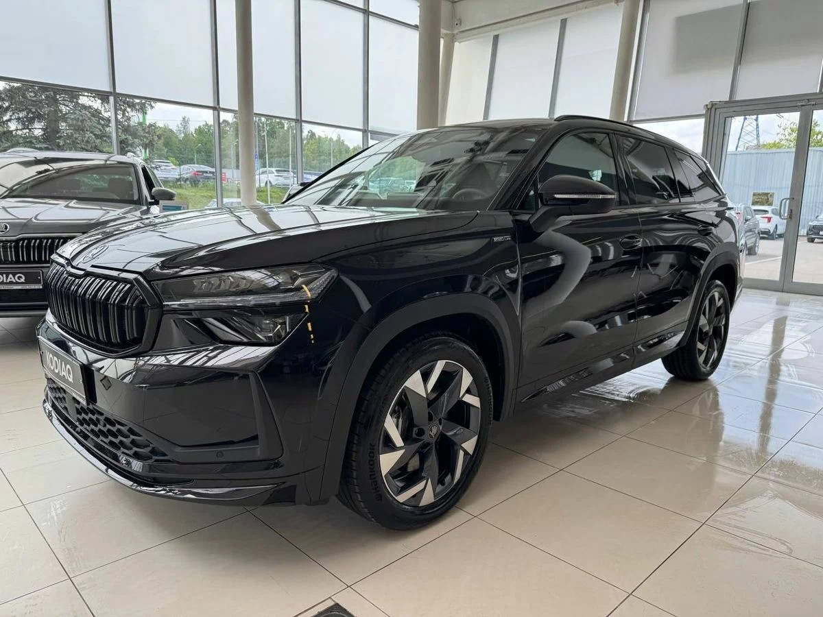 Skoda Kodiaq Sportline 2025 в салоне российского продавца