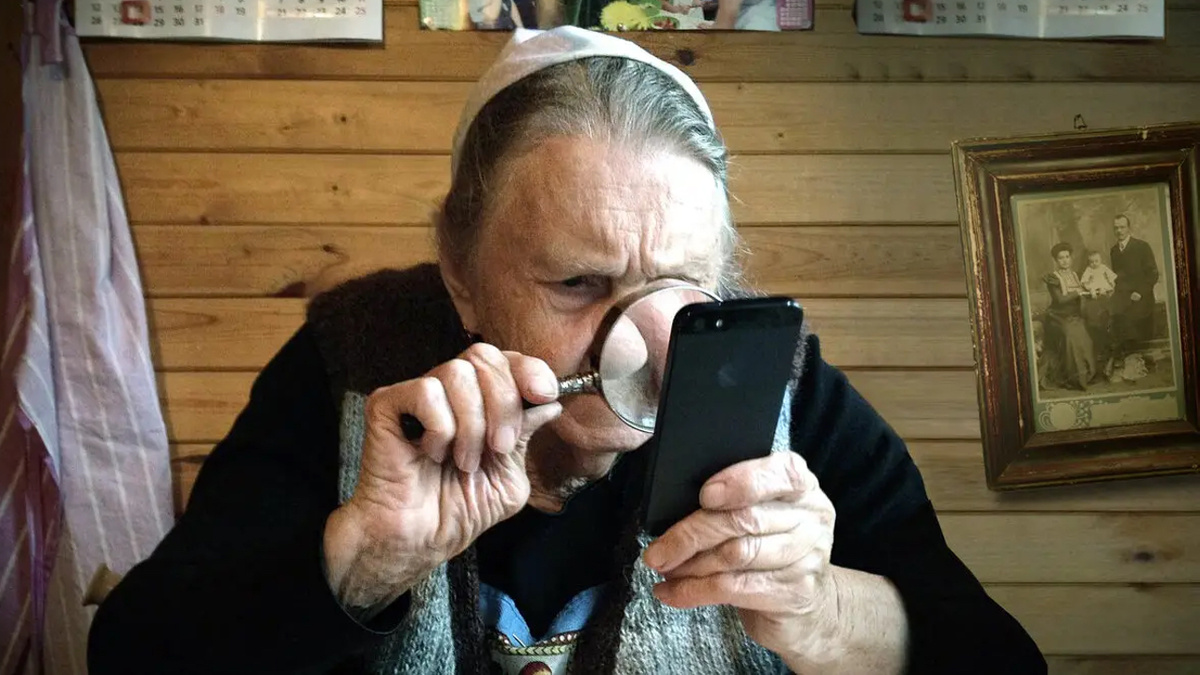 Эксперт рассказал откуда у пенсионеров миллионы и том, как их разводят мошенники