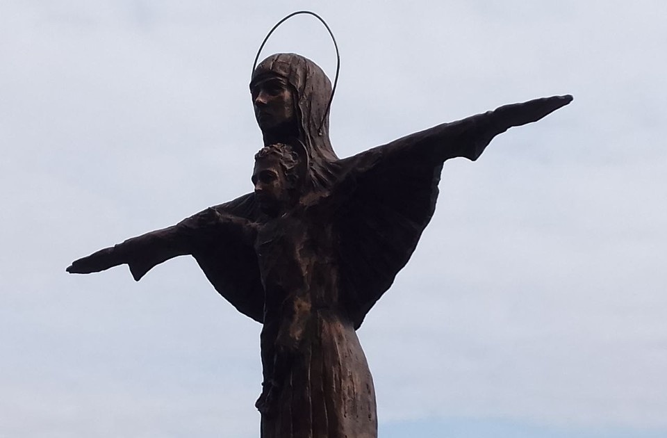    Автор работы — скульптор Георгий Потоцкий. Анастасия СЕРГЕЕВА