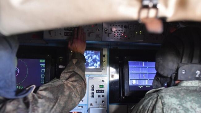    За ночь силы ПВО сбили 221 вражеский БПЛА в 13-и регионах России. В Пулково объявлялся план «Ковёр»