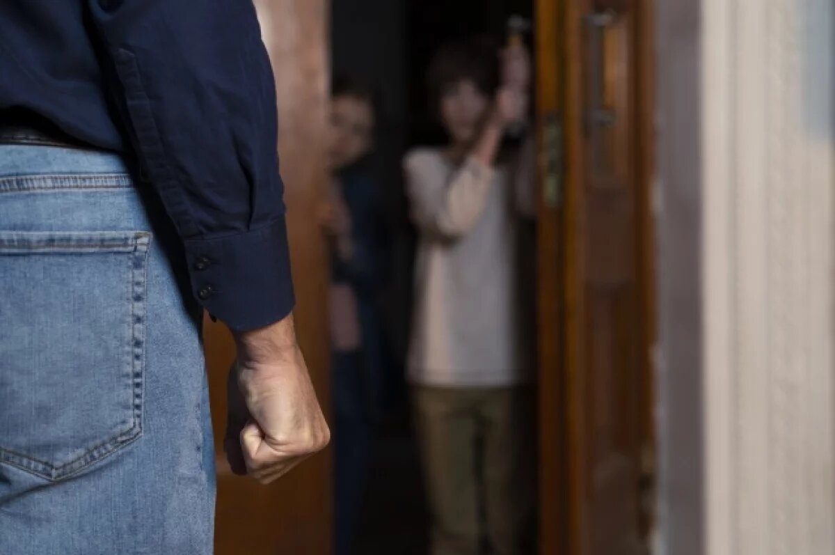    Орловчанин избивал своего ребенка и не платил алименты