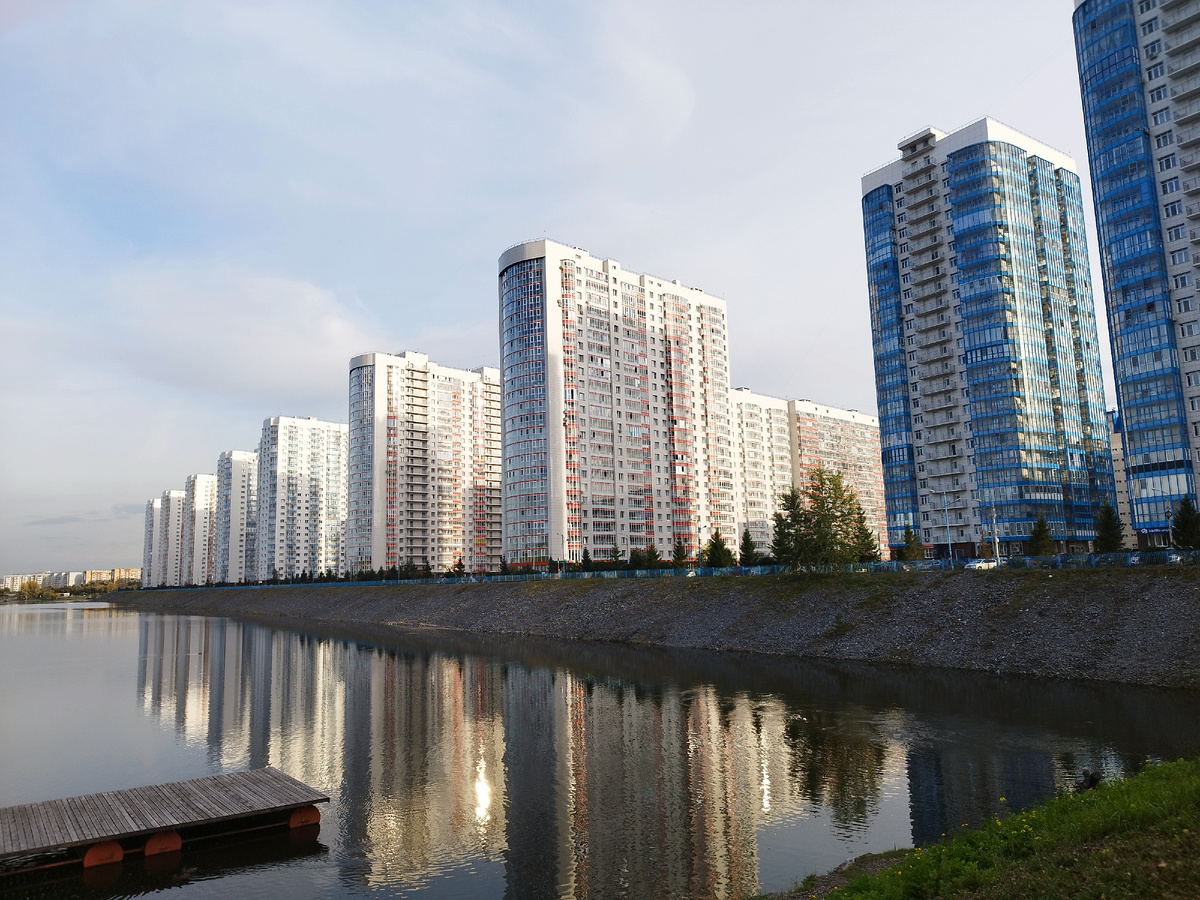 Сегодняшнее фото. Гуляли с дочкой по Ярыгинской набережной. 
