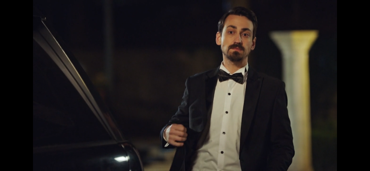 Стоп кадр из сериала «Гюльджемаль»