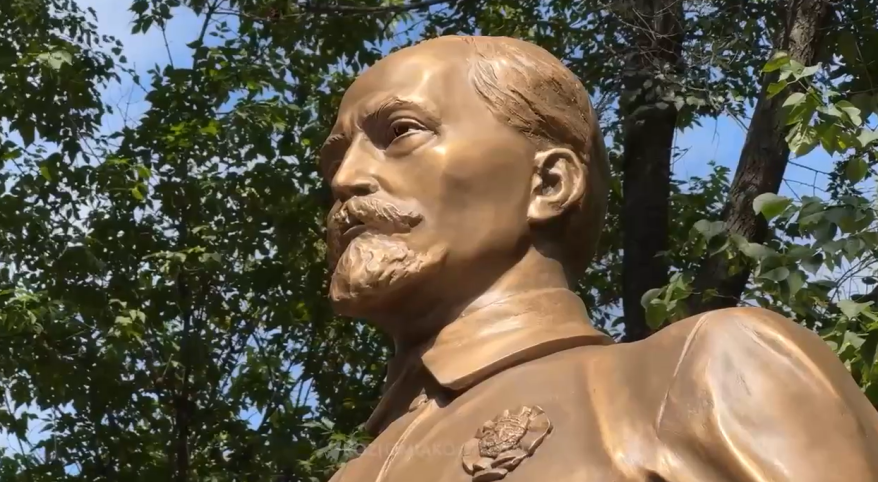 Памятник Феликсу Дзержинскому открыт в Находке