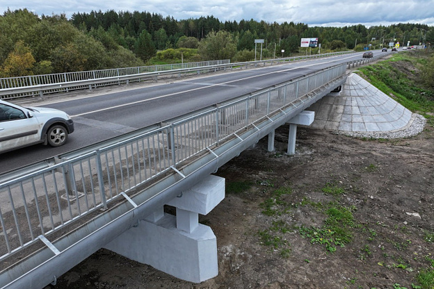    58-летний мост через реку Полой в Кировской области открыли после капремонта