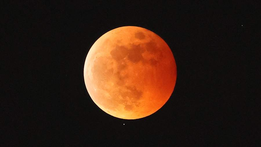 Снимок лунного затмения