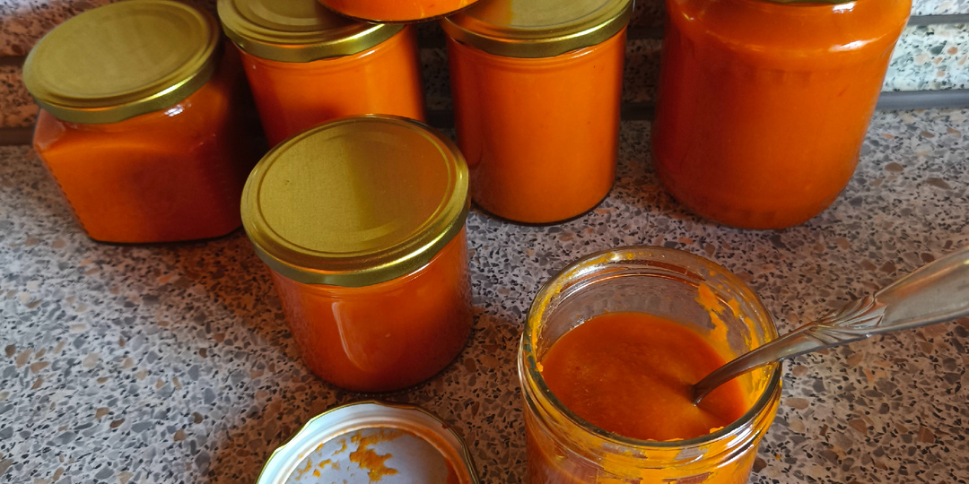 Аджика из кабачков.