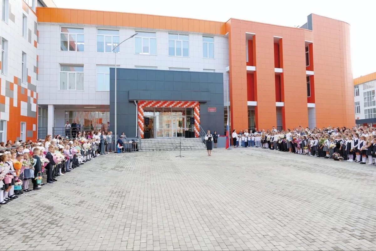    В новой школе в Веризино запустили питание для школьников