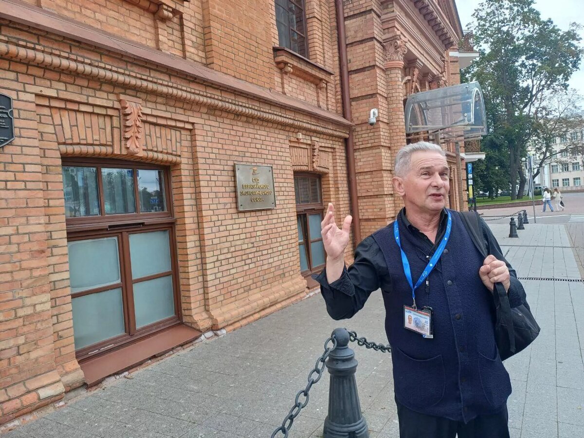 Экскурсовод Виктор Коровай
© Photo : Игорь Кандраль