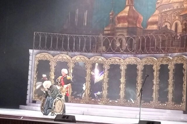    На сцене заслуженные артисты России Ирина трусова и Анатолий Мотовилов. Фото: АиФ/ Ксения Ермакова